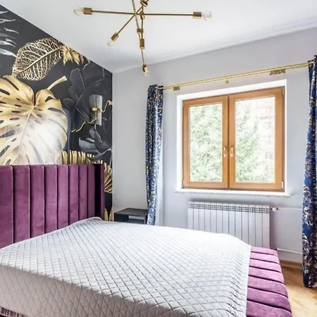 Luxury Family In The Heart Of