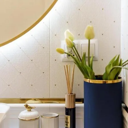 Luxury Family In The Heart Of Warszawa