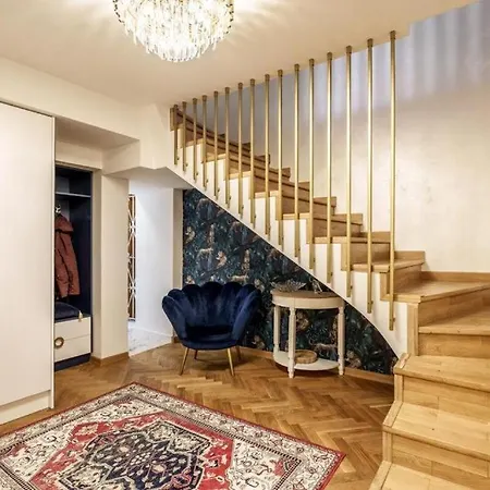 Luxury Family In The Heart Of *