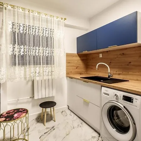 Luxury Family In The Heart Of