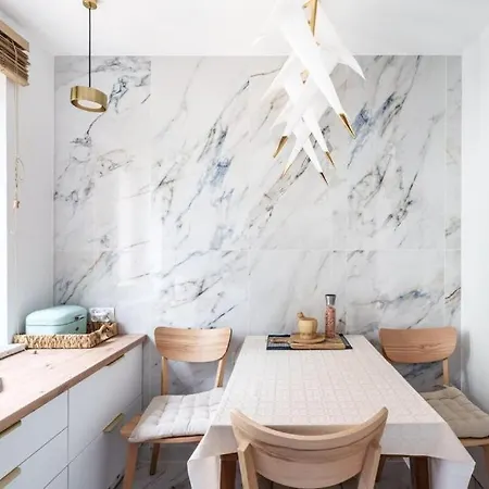 Luxury Family In The Heart Of